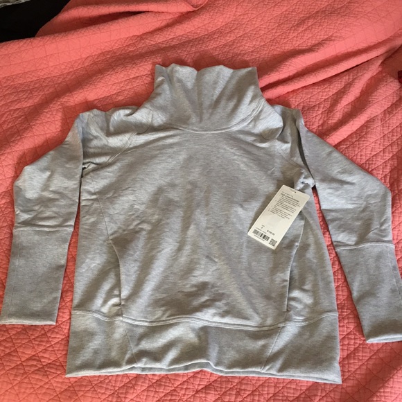 high lines turtleneck pullover